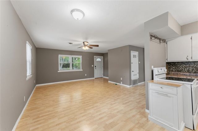 362 S Napier Avenue, Fayetteville, AR 72701
