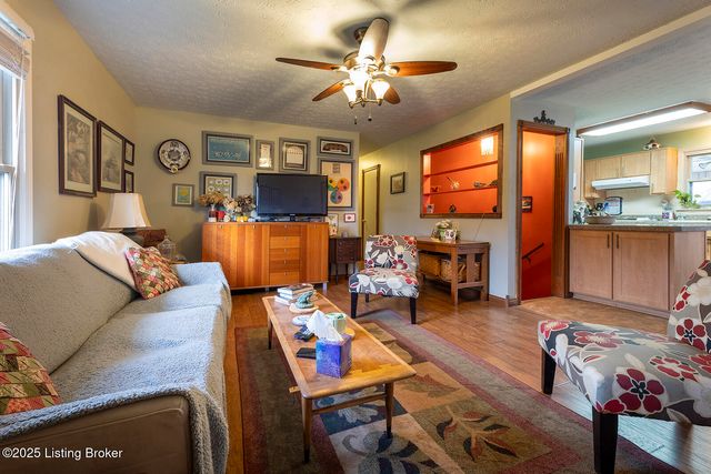 144 Hurstbourne Dr, Bardstown, KY 40004