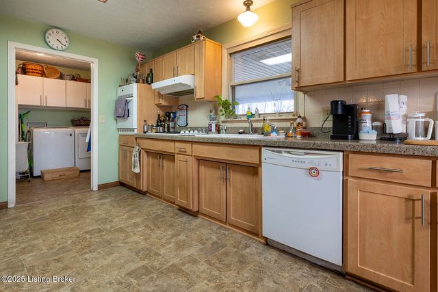 144 Hurstbourne Dr, Bardstown, KY 40004