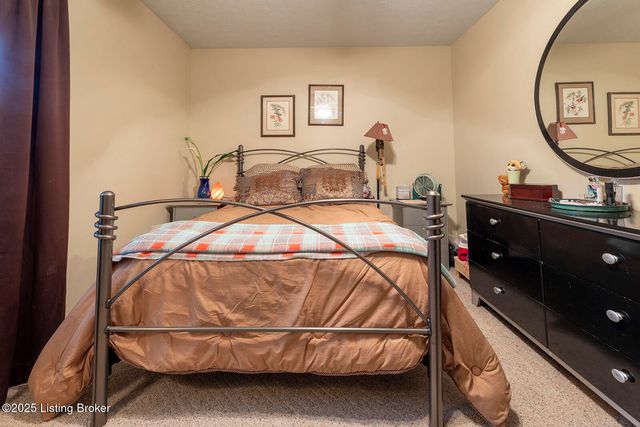 144 Hurstbourne Dr, Bardstown, KY 40004