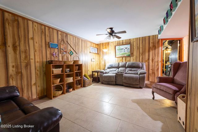 144 Hurstbourne Dr, Bardstown, KY 40004