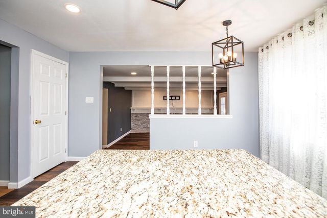 2 DONCASTER RD, Cherry Hill, NJ 08003