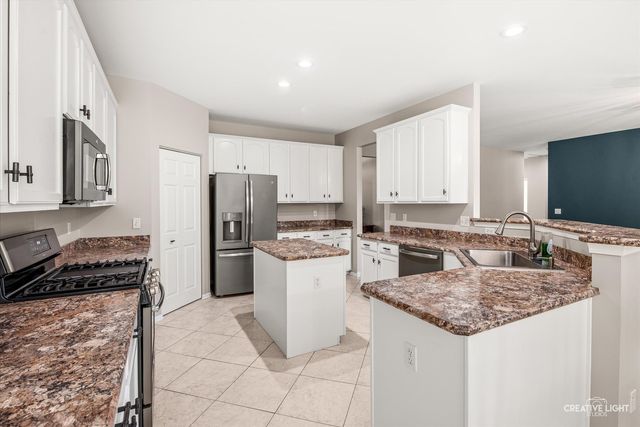 1315 Slater Street, Sugar Grove, IL 60554