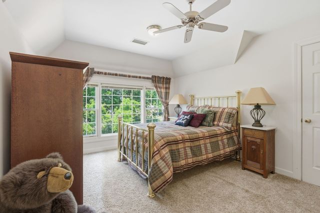 305 Harbor Dr, Old Hickory, TN 37138