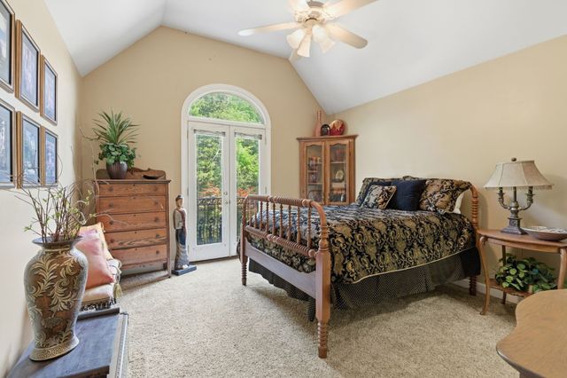 305 Harbor Dr, Old Hickory, TN 37138