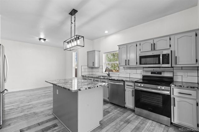 6950 Newport Street, Commerce City, CO 80022