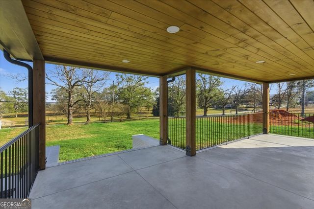 32 Church Street, Taylorsville, GA 30178