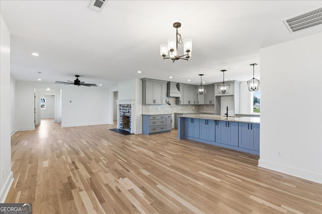 32 Church Street, Taylorsville, GA 30178