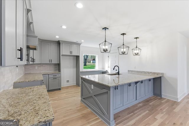 32 Church Street, Taylorsville, GA 30178