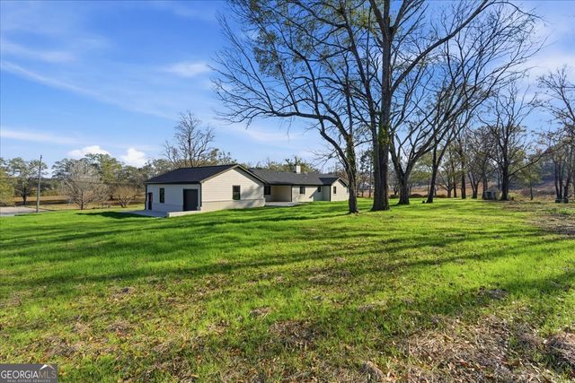 32 Church Street, Taylorsville, GA 30178