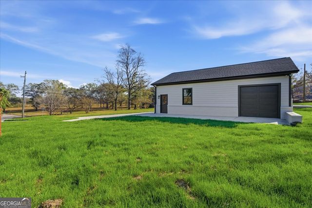 32 Church Street, Taylorsville, GA 30178