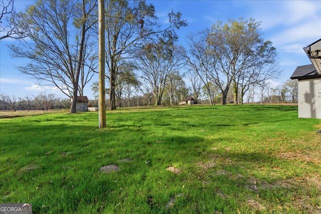 32 Church Street, Taylorsville, GA 30178