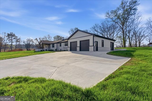 32 Church Street, Taylorsville, GA 30178