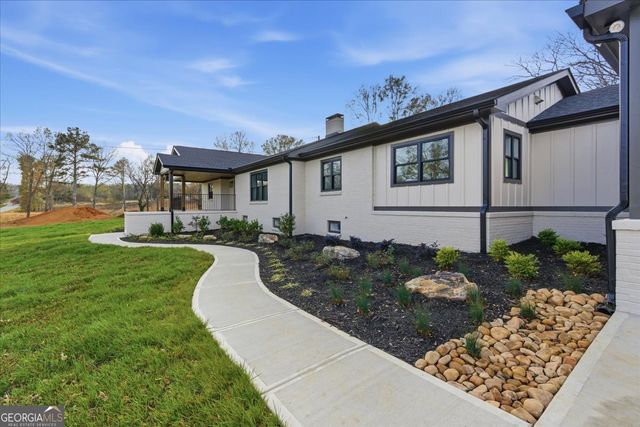 32 Church Street, Taylorsville, GA 30178