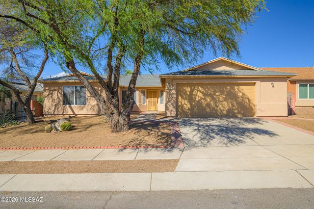 10235 E Rainbow Meadow Drive, Tucson, AZ 85747