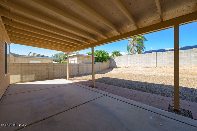 10235 E Rainbow Meadow Drive, Tucson, AZ 85747