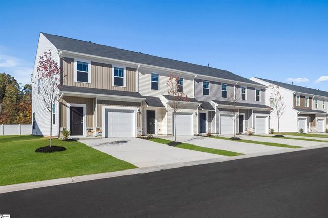 183 Randwick Lane, Greer, SC 29651