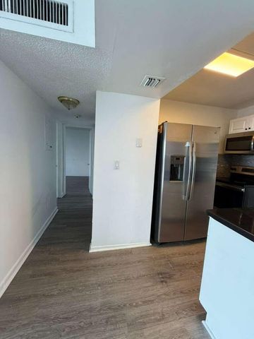 9682 Fontainebleau Boulevard 603, Miami, FL 33172