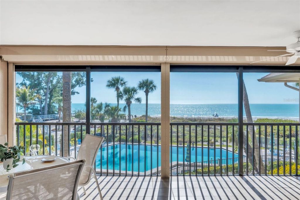 Image 39 of property listing at 5635 GULF OF MEXICO DRIVE 202, Longboat Key, FL 34228