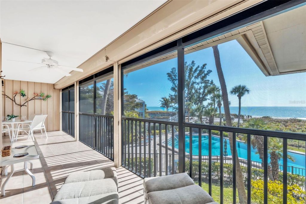 Image 40 of property listing at 5635 GULF OF MEXICO DRIVE 202, Longboat Key, FL 34228