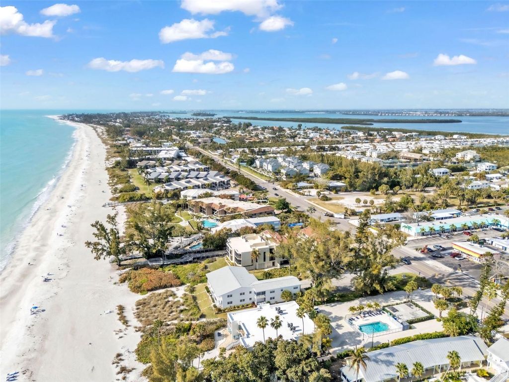 Image 56 of property listing at 5635 GULF OF MEXICO DRIVE 202, Longboat Key, FL 34228