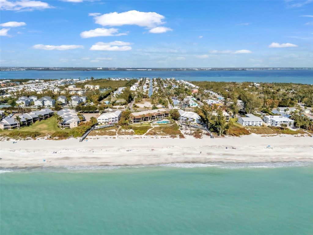 Image 57 of property listing at 5635 GULF OF MEXICO DRIVE 202, Longboat Key, FL 34228