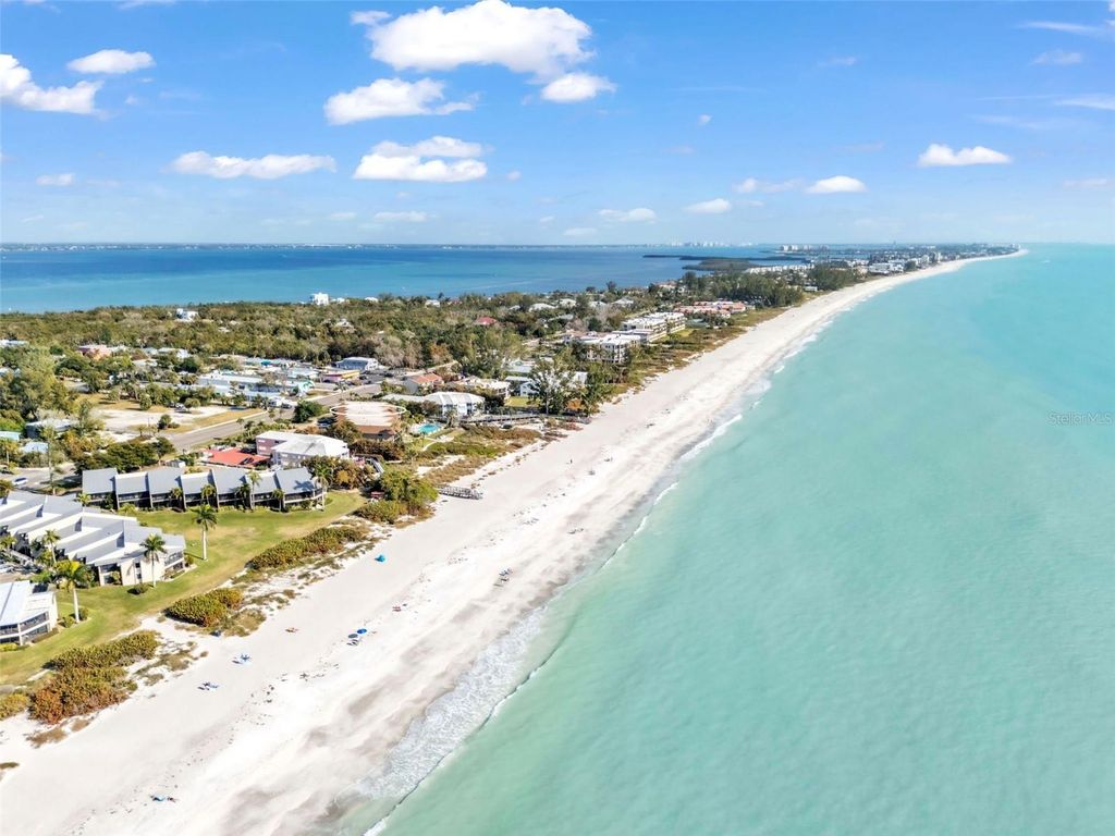 Image 58 of property listing at 5635 GULF OF MEXICO DRIVE 202, Longboat Key, FL 34228