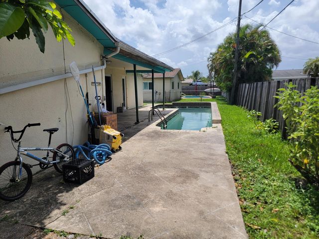 10641 NW 28TH Place, Sunrise, FL 33322