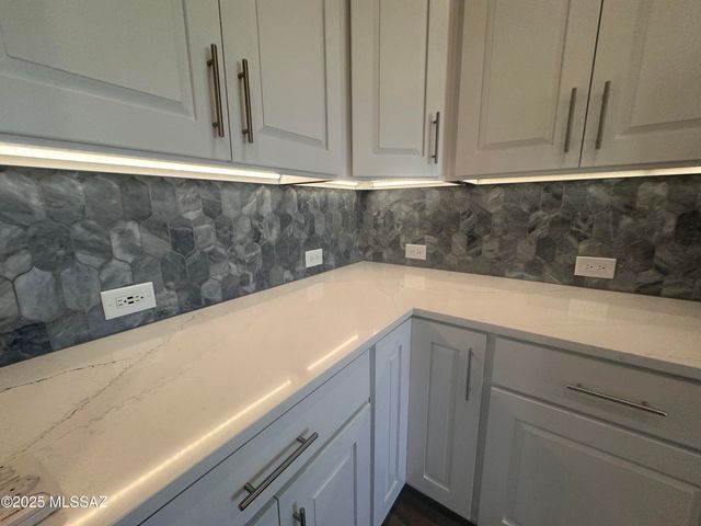 61486 E Travertine Street, Oracle, AZ 85623