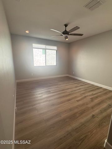 61486 E Travertine Street, Oracle, AZ 85623