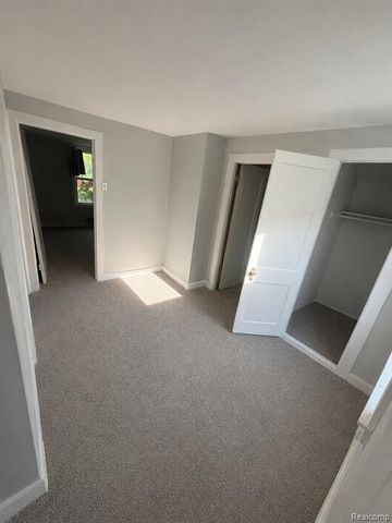 6023 Casmere Street, Hamtramck, MI 48212
