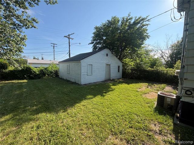 6023 Casmere Street, Hamtramck, MI 48212