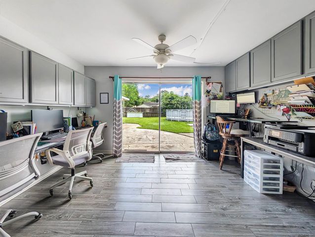 11612 Glenhaven Dr, Baton Rouge, LA 70815
