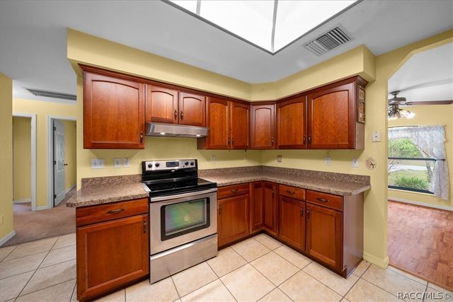 10190 N Athenia Drive, Citrus Springs, FL 34434