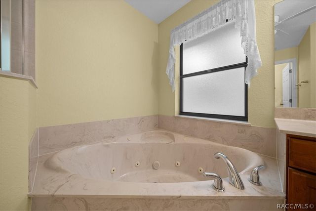 10190 N Athenia Drive, Citrus Springs, FL 34434