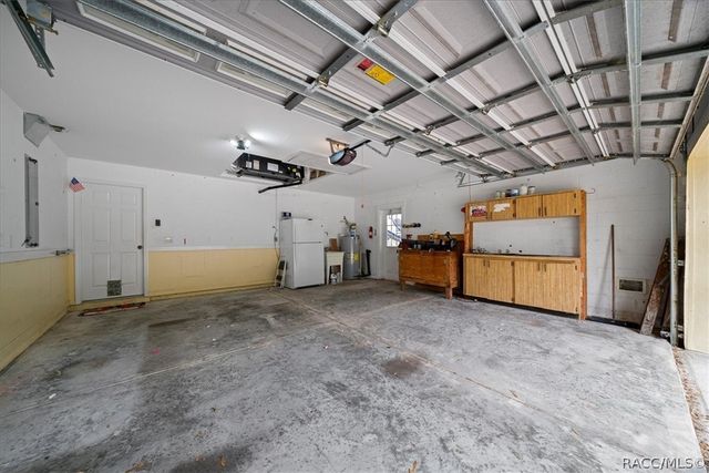 10190 N Athenia Drive, Citrus Springs, FL 34434
