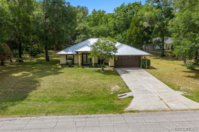 10190 N Athenia Drive, Citrus Springs, FL 34434