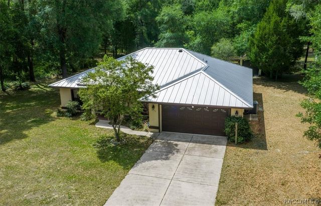 10190 N Athenia Drive, Citrus Springs, FL 34434