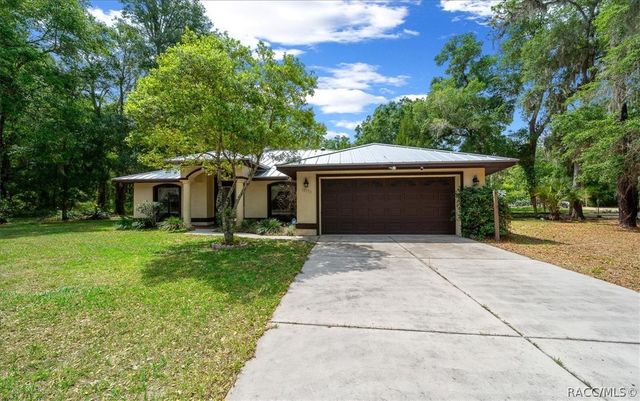 10190 N Athenia Drive, Citrus Springs, FL 34434