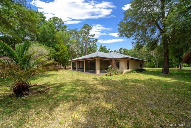 10190 N Athenia Drive, Citrus Springs, FL 34434