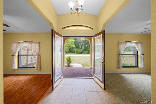 10190 N Athenia Drive, Citrus Springs, FL 34434