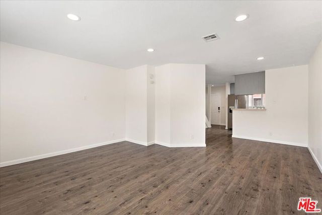 708 N Eucalyptus Avenue 104, Inglewood, CA 90302