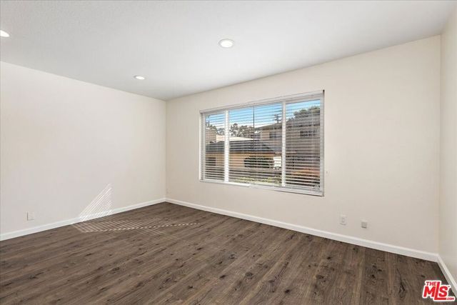 708 N Eucalyptus Avenue 104, Inglewood, CA 90302