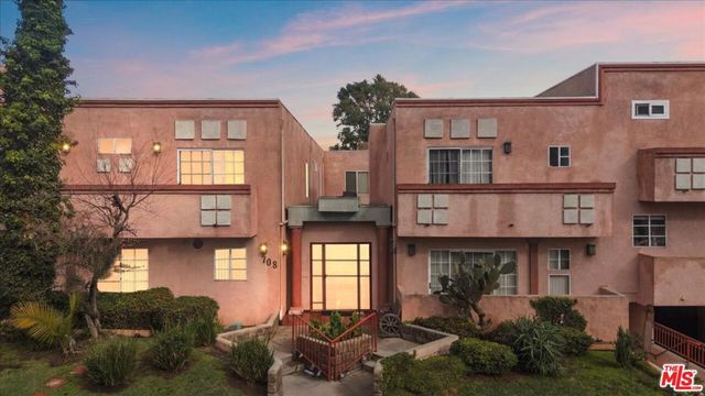 708 N Eucalyptus Avenue 104, Inglewood, CA 90302