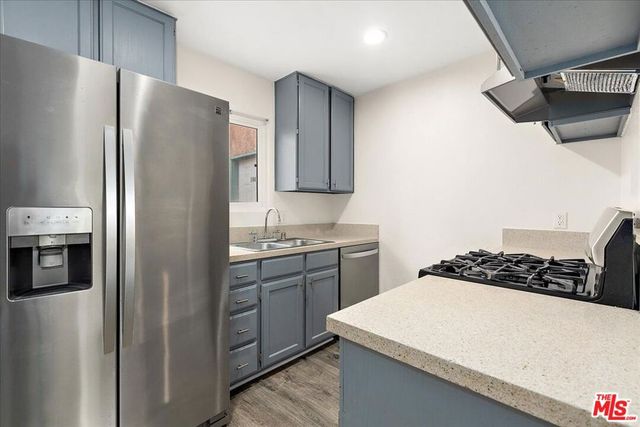 708 N Eucalyptus Avenue 104, Inglewood, CA 90302