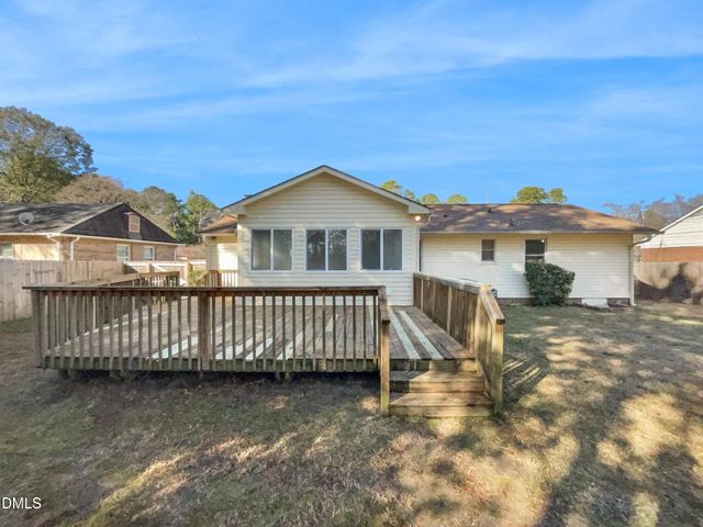 5030 Chesapeake Road, Fayetteville, NC 28311