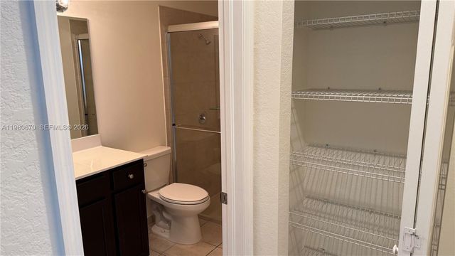 10348 W 33rd Ln 10348, Hialeah, FL 33018