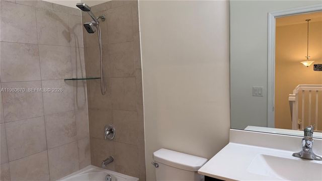 10348 W 33rd Ln 10348, Hialeah, FL 33018