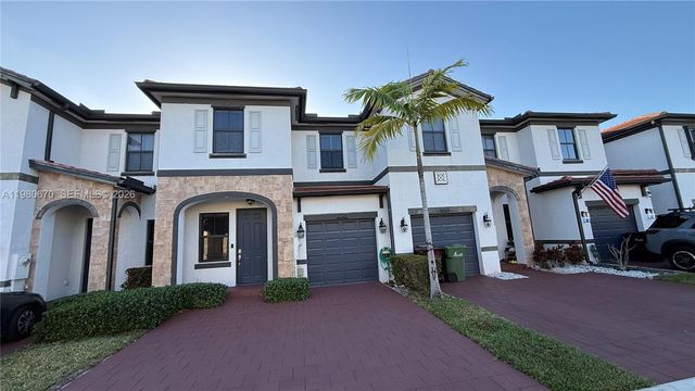 10348 W 33rd Ln 10348, Hialeah, FL 33018