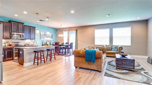 7651 WINDCHASE WAY, Wesley Chapel, FL 33545